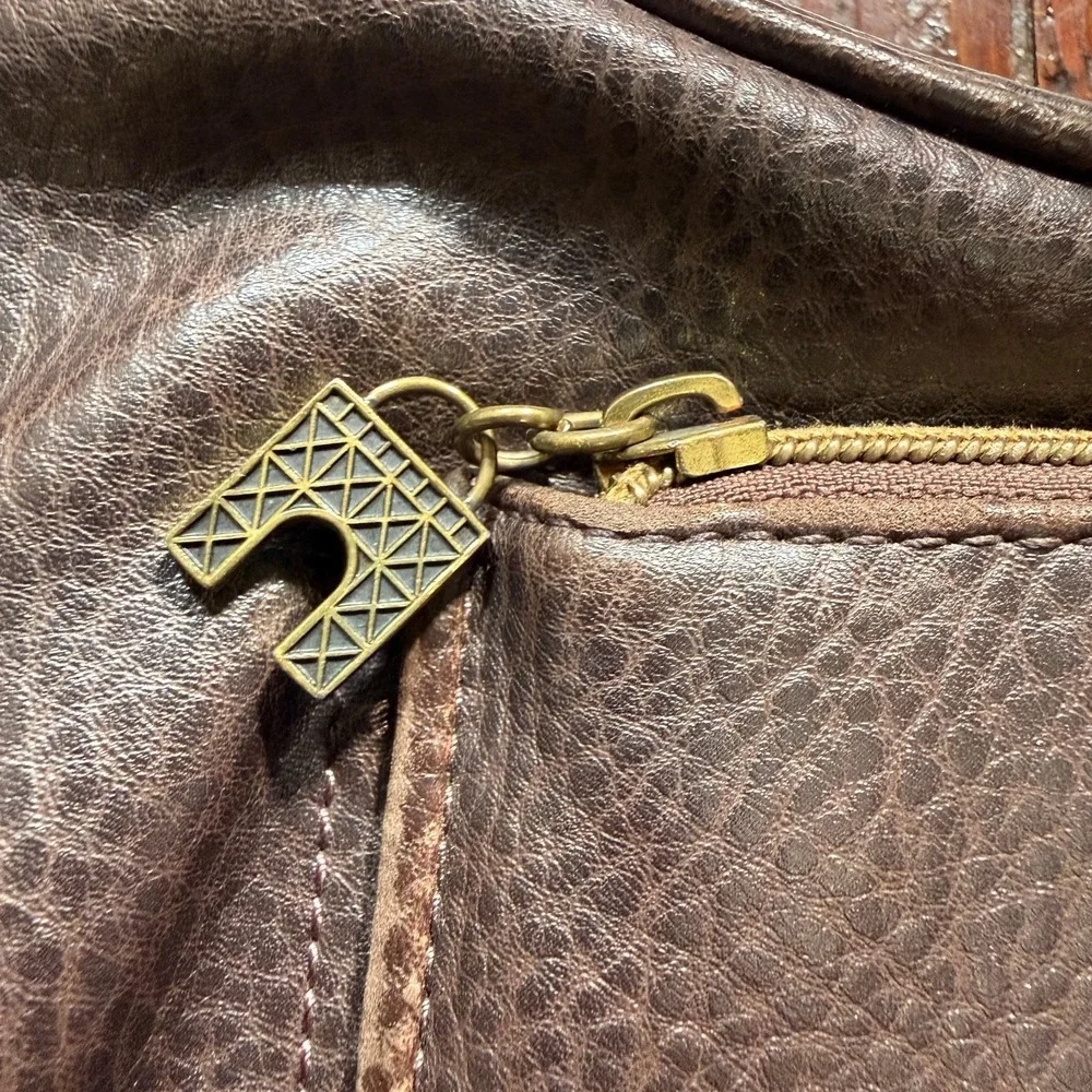 Vintage Relic Purse Y2K Shoulder Bag Handbag Brown Leather Zip